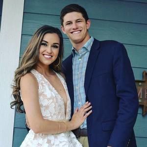 Meet your Posher, Alexandra